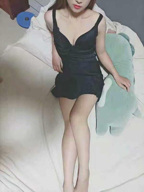 兼职的温柔女孩